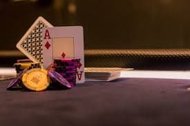 888yet Live Baccarat ဇယားတွင် Professional Dealer နှင့် ကစားနေသောပုံ